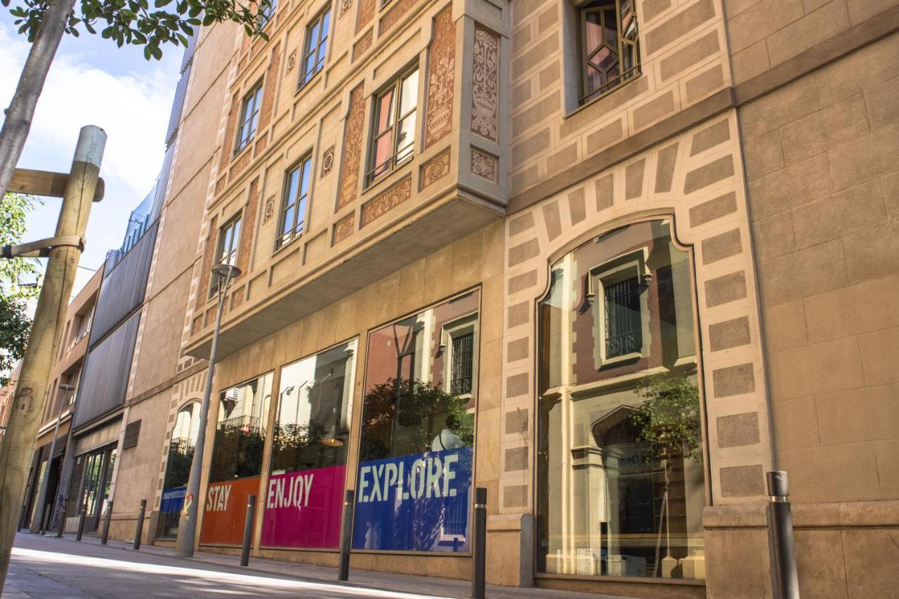 Urbany Hostel Bcn Go! Barcelona Bagian luar foto