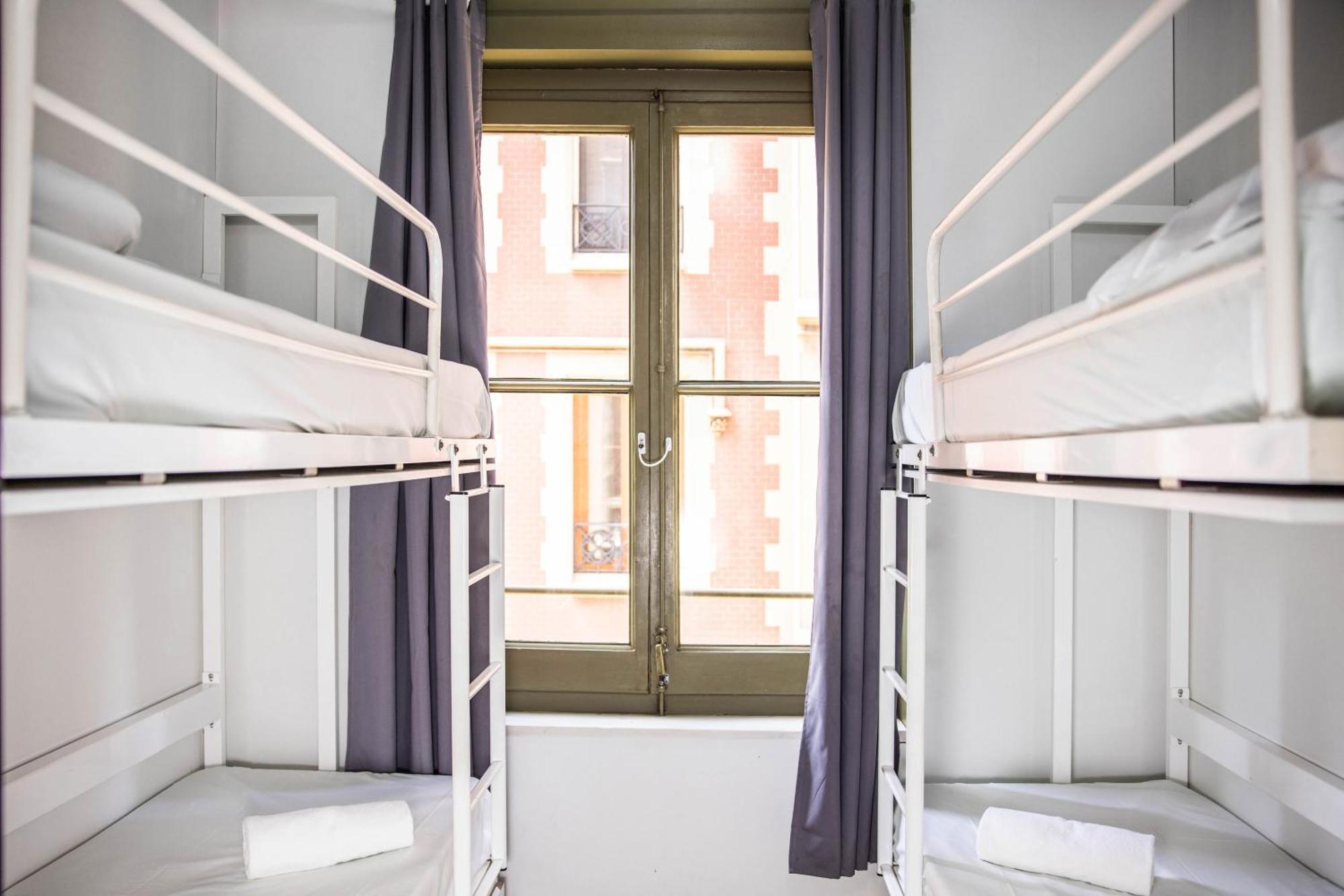 Urbany Hostel Bcn Go! Barcelona Bagian luar foto